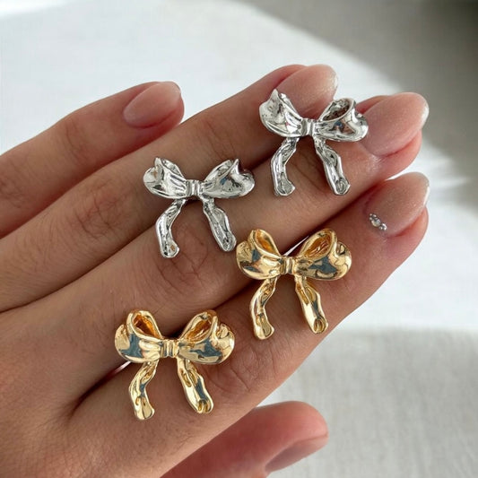 Bow earrings