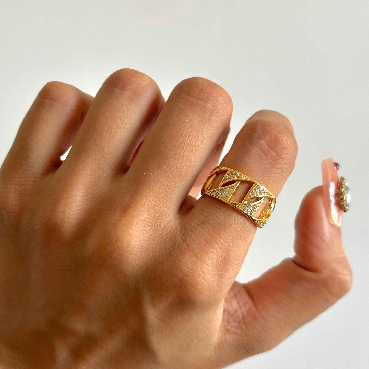 Chunky Chain ring The Chic Women.