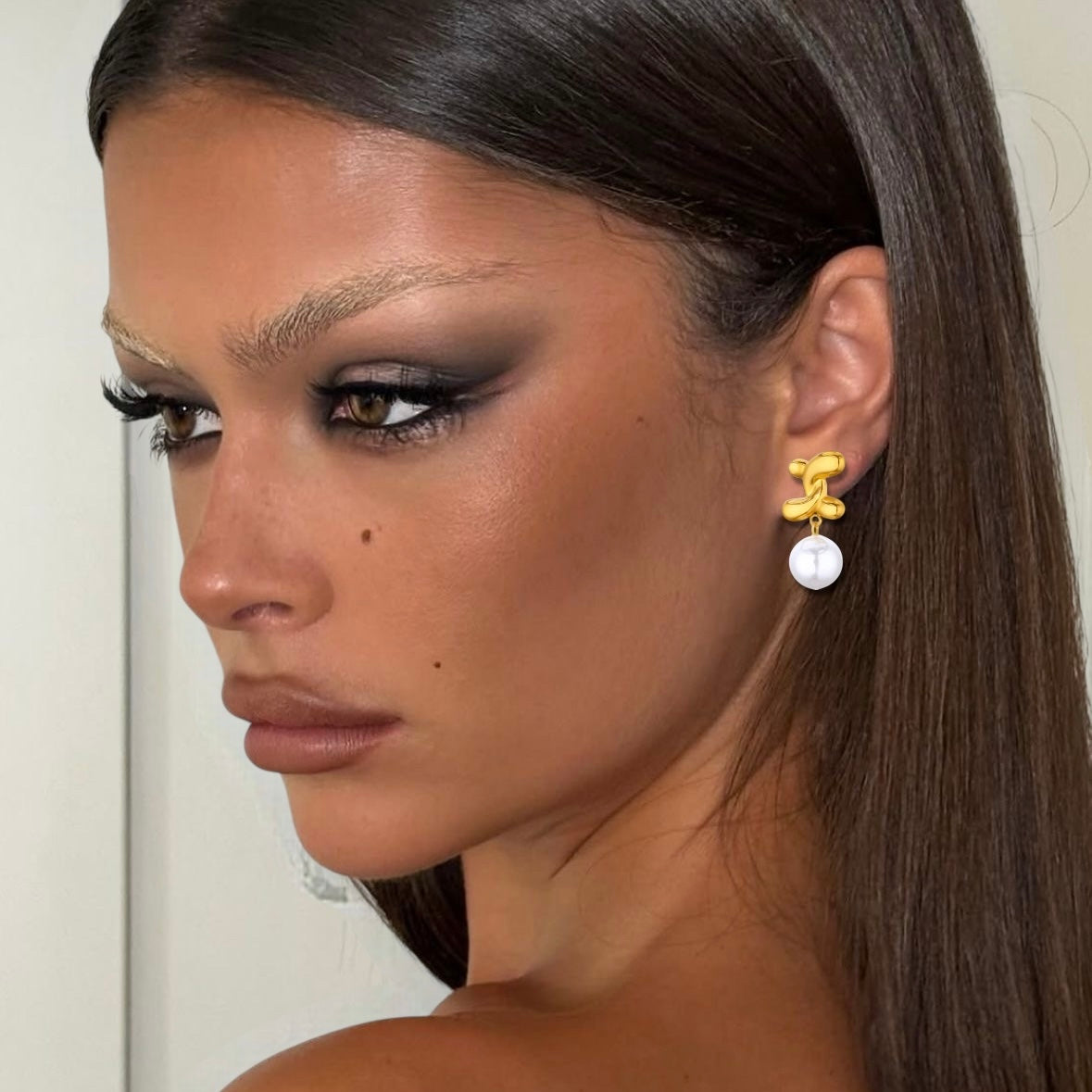 Halo Pearl Earrings