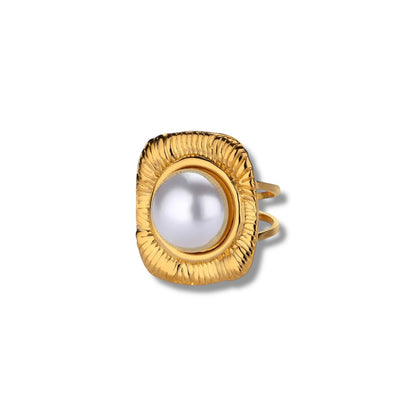 Chunky Pearl Ring