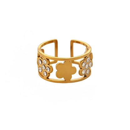 Clover Crystal Ring