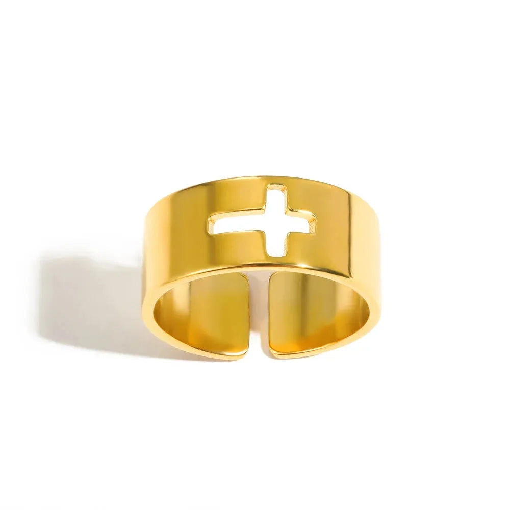 CharmCut Ring