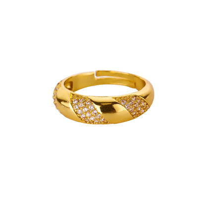 Verona Band Ring